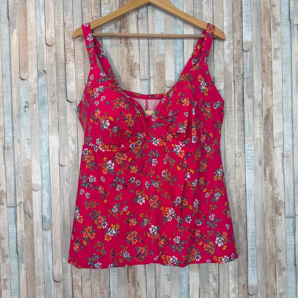 New Swimsuits For All Floral Flyaway Underwire Tankini Top Swim Bra Sized 44DD